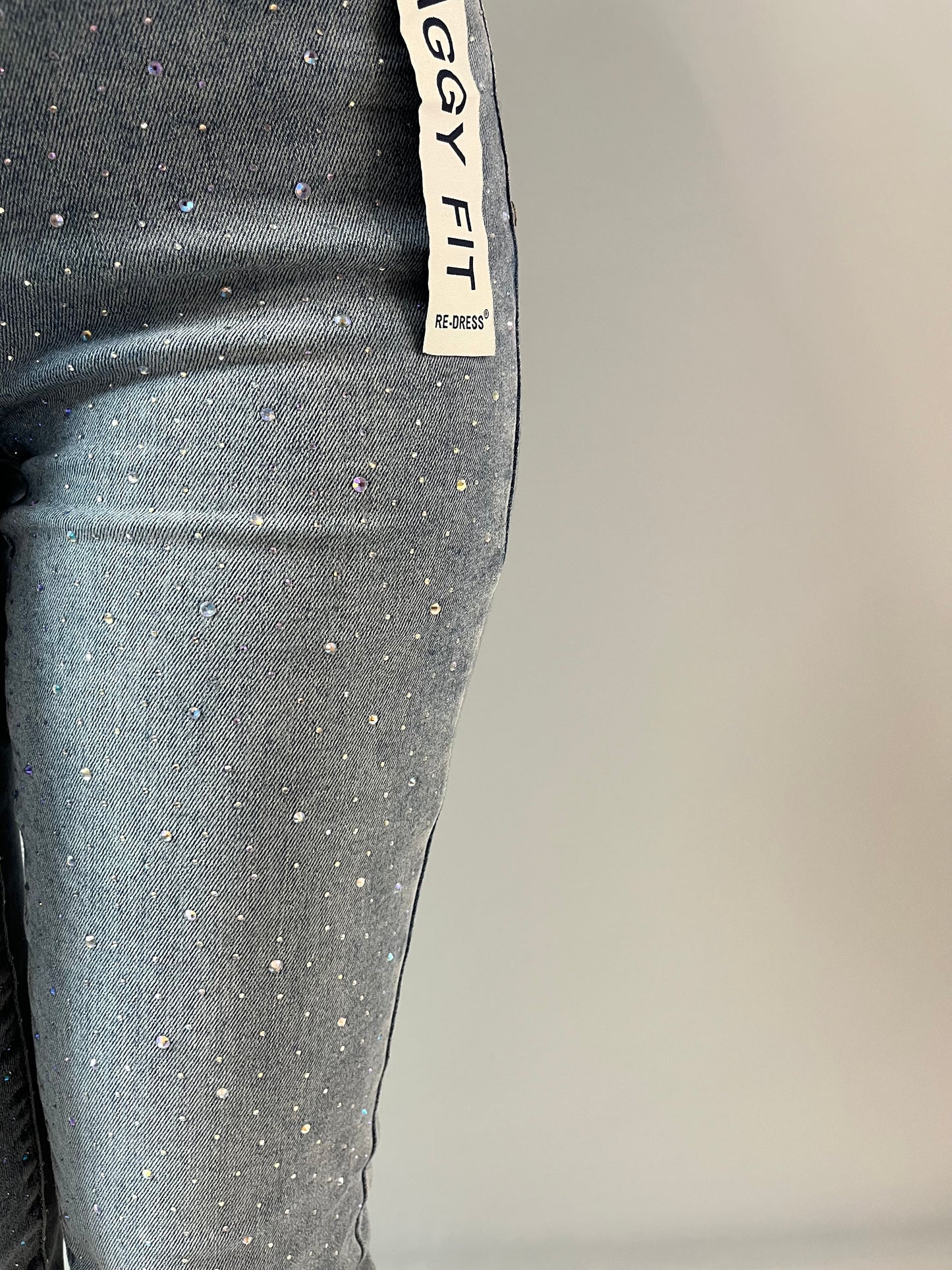 BLAZE strasszkövekkel ellátott farmernadrág