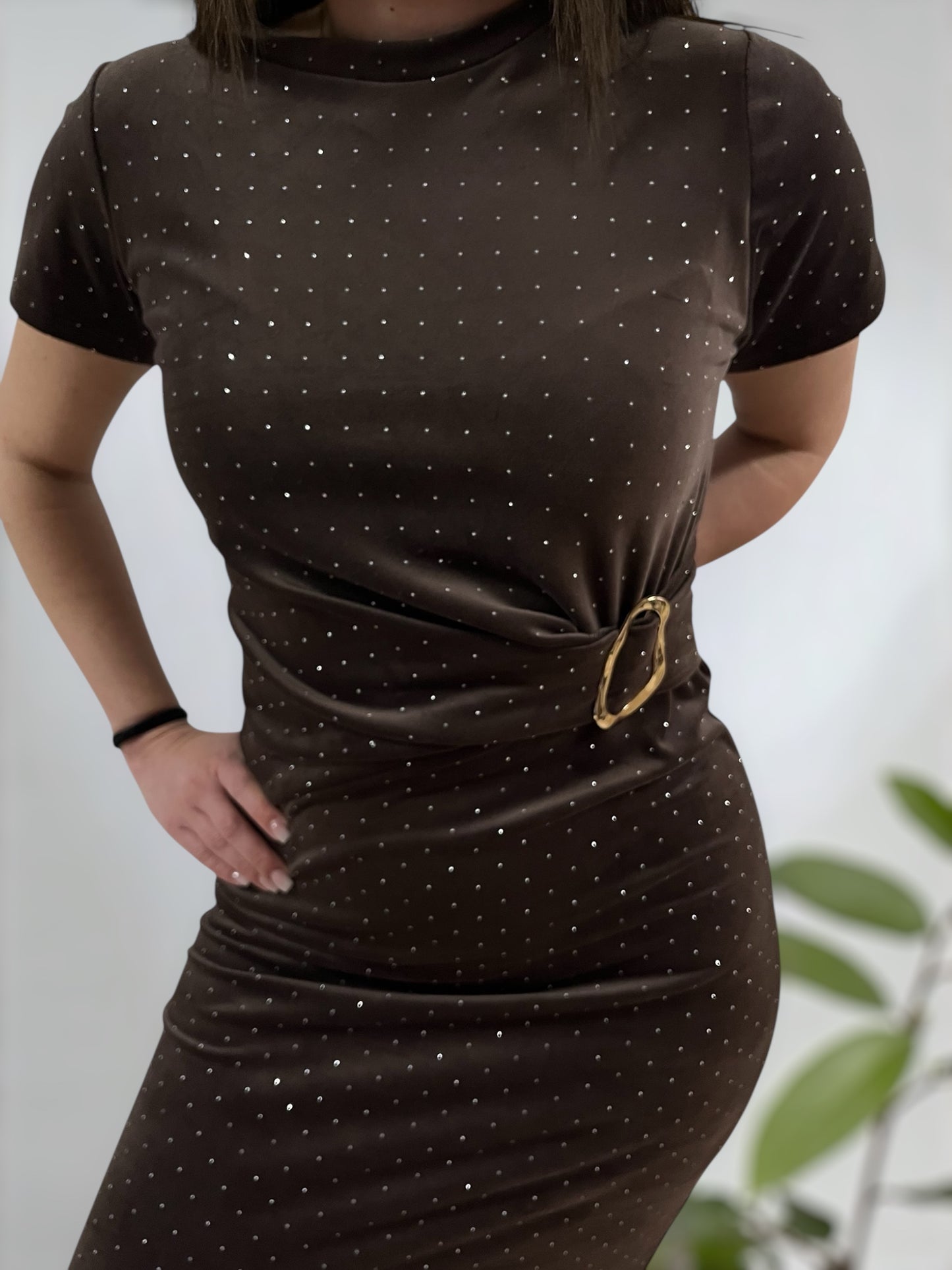 FLASH barna strasszkövekkel díszített ruha